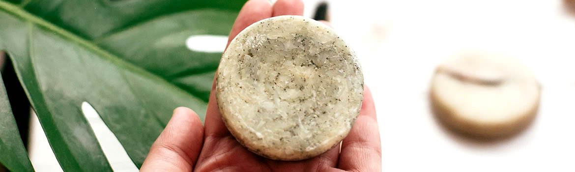 Qual é Realmente O Melhor Shampoo Em Barra Ou Líquido